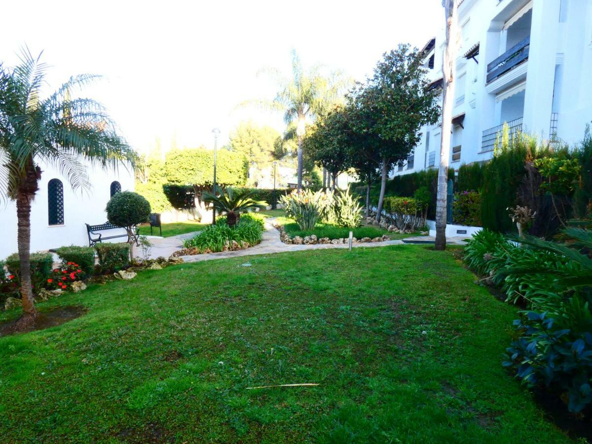 Apartamento Puerto Banús Marbella Bagian luar foto