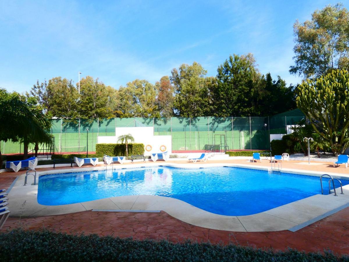 Apartamento Puerto Banús Marbella Bagian luar foto