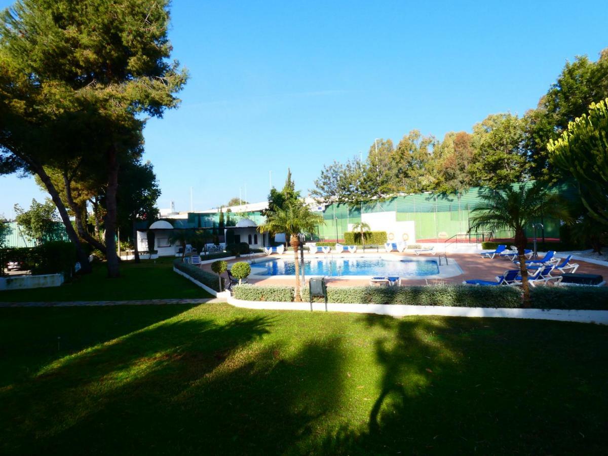 Apartamento Puerto Banús Marbella Bagian luar foto